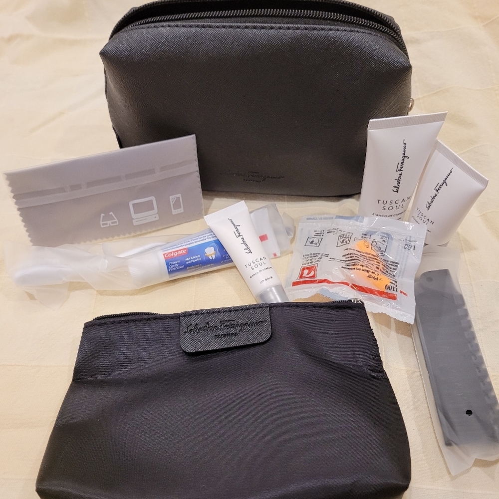 Eva Air Business class Amenity Kit